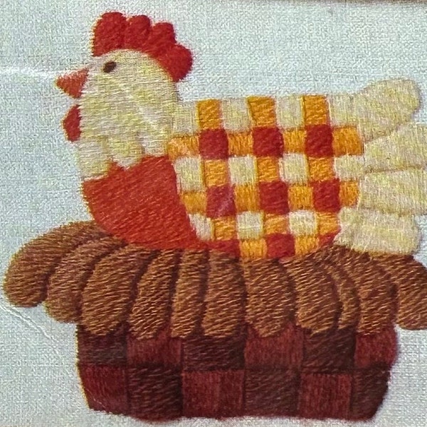 Chicken and Eggs- 80s Vintage Creative Circle Crewel Embroidery Kit- Folksy Americana Cottage Crafts