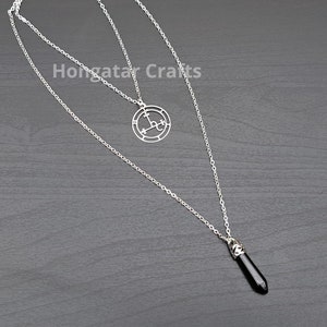 Colar com pedras preciosas e sigilo de Lilith