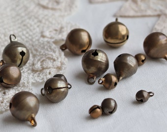 6mm/8mm/10mm/12mm/14mm Antique Brass Jingle Bells Charms, Perfect for Vintage Bear and Doll Clothes Sewing Project, They Can Ring