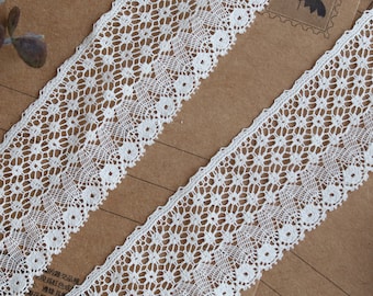 35mm Very delicate beige cotton lace trim by the yard
