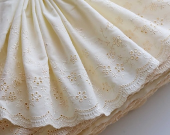 19.5cm/7.7" Very Delicate Ivory Cotton Lace With Flower Embroidery, Embroidery Lace Fabric, Sewing Craft Supplies, Sold by the Yard