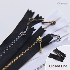 10cm/3.9" Super kleine geschlossene Reißverschlüsse, schwarz / weißes Band, Metallzähne, Micro-Mini-Reißverschlüsse, perfekt für Puppenkleidung