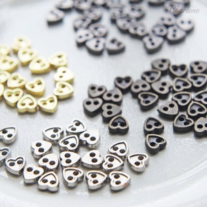 Botones metálicos en forma de corazón mini de 4 mm, en 4 colores, botones de ropa de muñeca