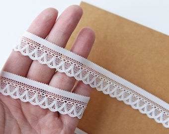 2 yards - 18 mm/0,71" Garniture en dentelle extensible en élasthanne blanc de qualité supérieure, douce et agréable au toucher, très délicate, fortement recommandée. Fournitures d'artisanat de couture