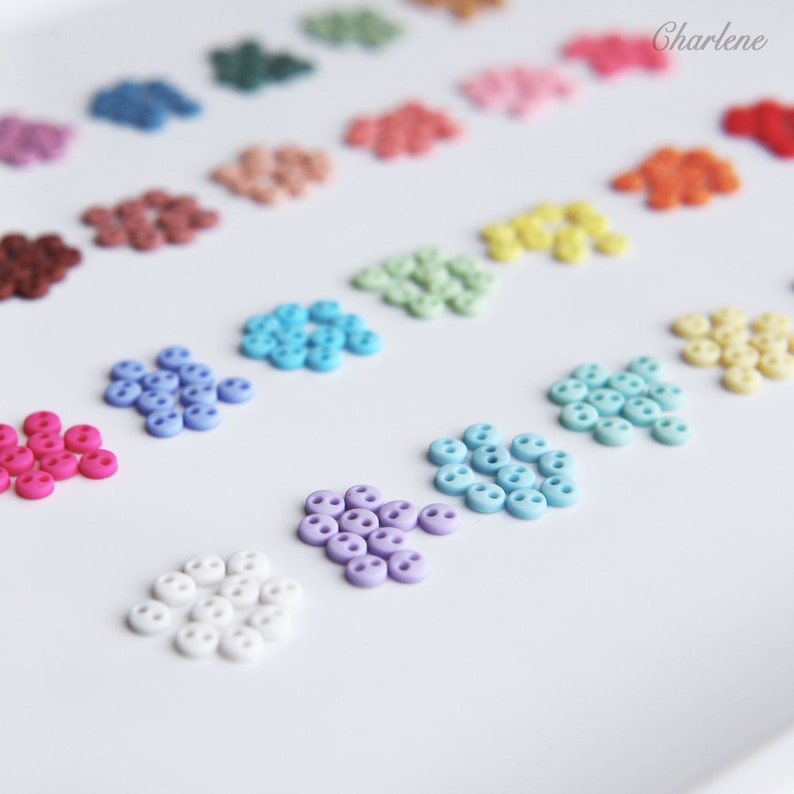 Boutons ronds en polyester super petits de 4 mm, finition mate, en 28 couleurs, micro mini-boutons, parfaits pour les vêtements de poupée image 5