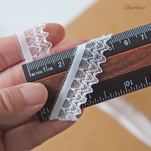 2 Yards 17mm/0.7 Tiny White and Black Stretchy Nylon Lace Trim, Soft and Thin, Perfect for Doll Clothes, Sewing Craft Supplies L031 zdjęcie 5