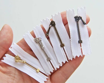 Cremalleras de extremo cerrado súper pequeñas de 3 cm/1,2 pulgadas perfectas para bolsas de muñecas, cinta blanca y dientes de metal, micro mini cremalleras, suministros artesanales de costura de muñecas