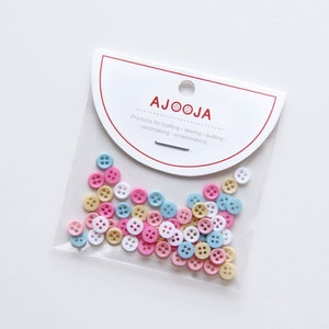 AJOOJA 6mm/0.24“ Tiny Polyester Round 4-Hole Buttons, Micro Mini Buttons, Perfect for Doll Clothes / Doll Craft