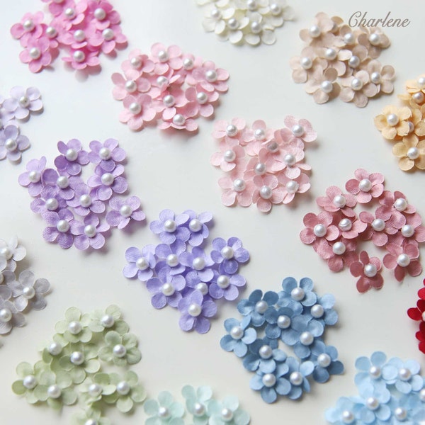 12 mm / 0,47 "kleine satijnen stof bloemen met faux parels, in 20 kleuren, naai bloemen, mini bloemen decor, 10st / 50st