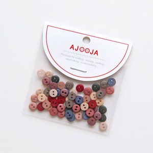 AJOOJA 6mm/0.24“ Tiny Polyester Round 2-Hole Buttons, Micro Mini Buttons, Perfect for Doll Clothes / Doll Craft