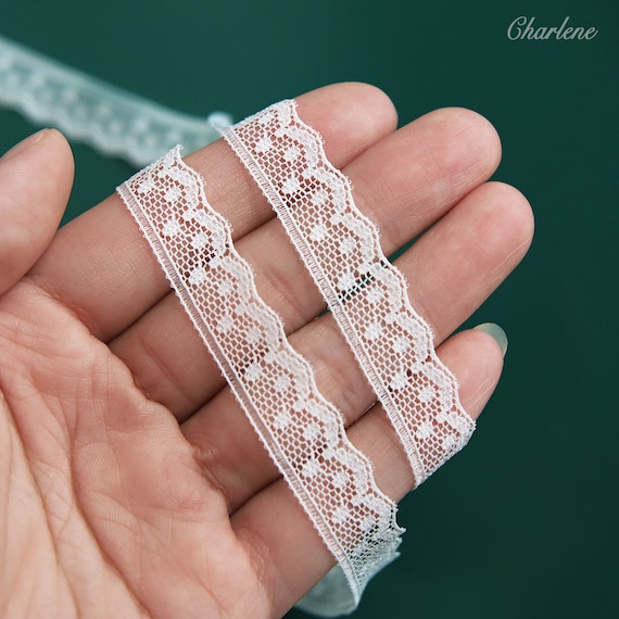 Tiny cheap lace trim