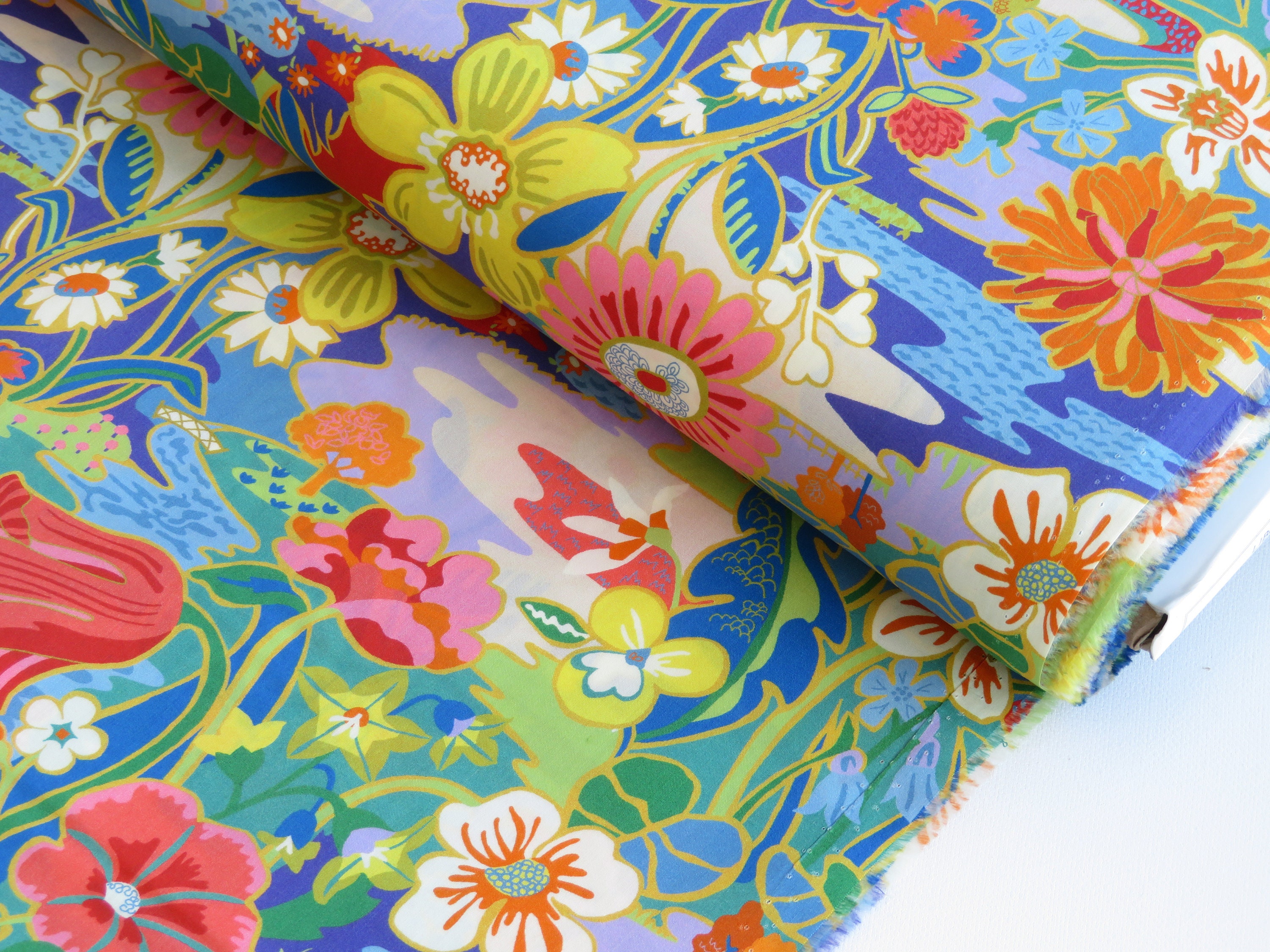 の*ぶ様 ★夏売り★　【アメリカ古着◆LIBERTY】　マルチパターン◎ オーバ Liberty Fabrics Tana Lawn® - SS21 - Sunshine Meadow - Colorway A
