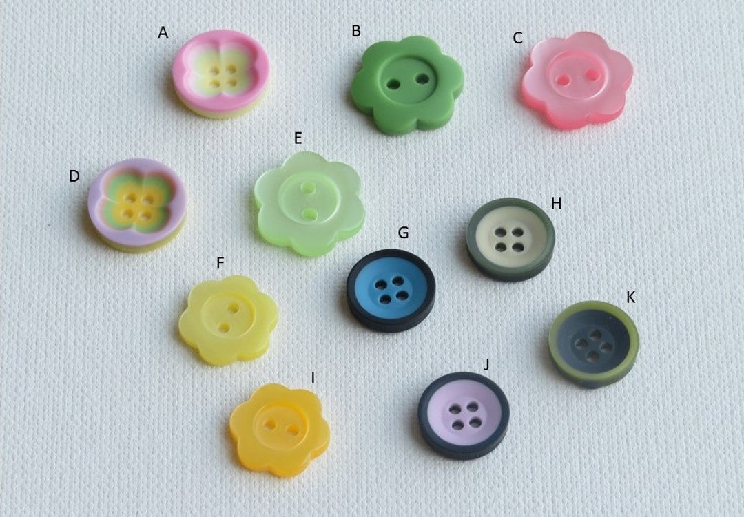 Flower Shaped Button Carved Flower Buttons Round 4 Holes Buttons Etsy