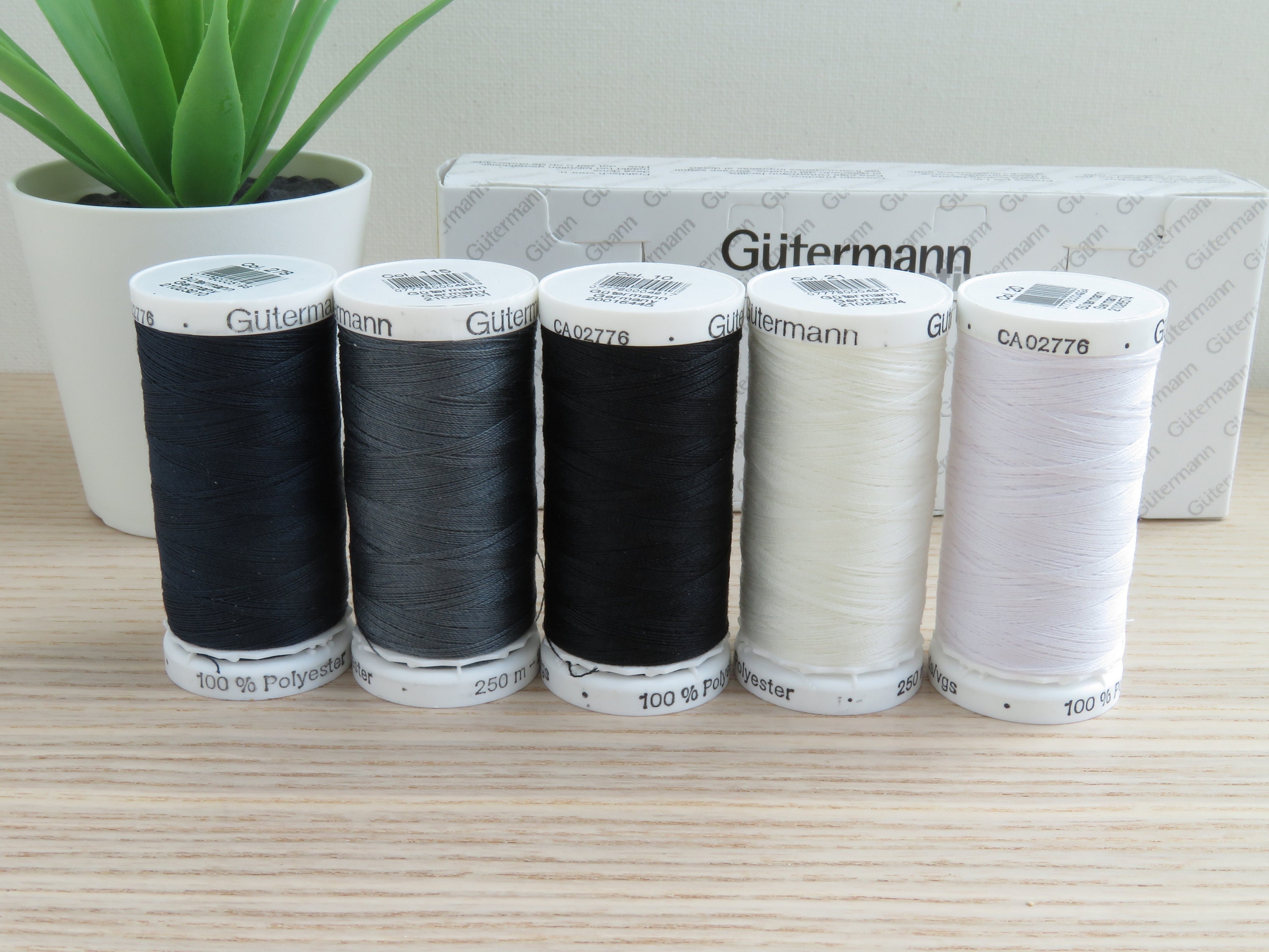 10 Black 250m Gutermann Sew All Thread