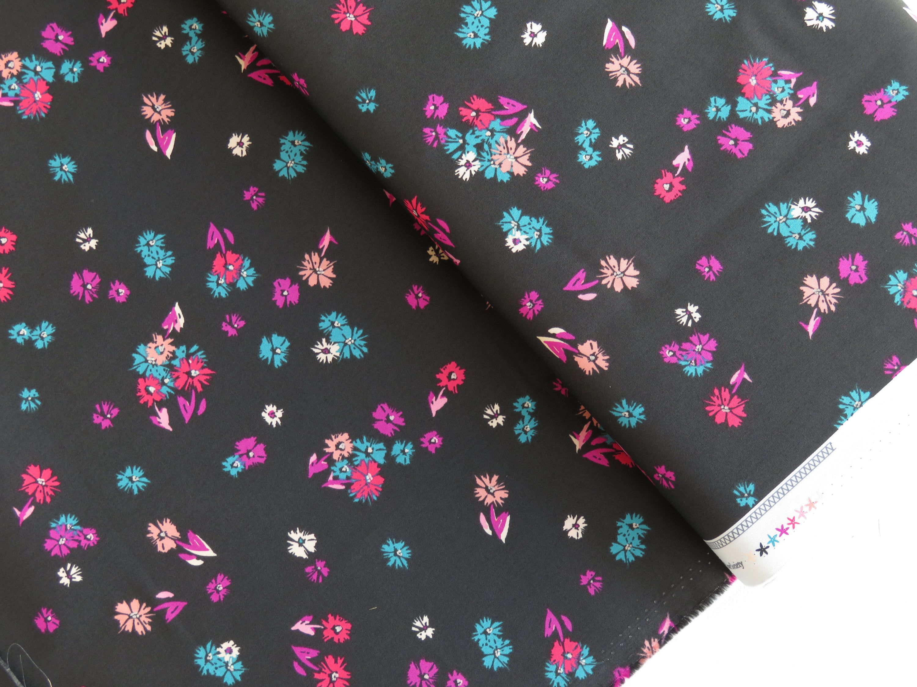 Dreamlike Daisies From the Flower Society by AFG Studio | TFS