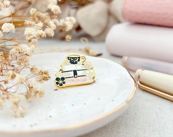 Magnetic enamel pin - JOURNALS & COFFEE - decoration embelishment for books, planners, journals, bags and clothing
