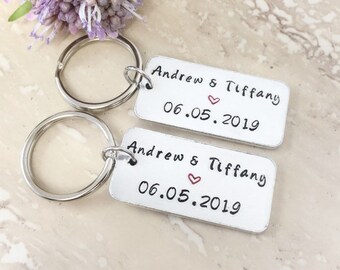 Personalised couples keychains, wedding date keepsake, gifts for him, boyfriend birthday gift, anniversary date gifts, couples names gift