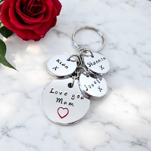 Personalised Mum keyring gift, keychain from children, birthday gift for mom, personalised new mum presents, hand stamped heart keyring