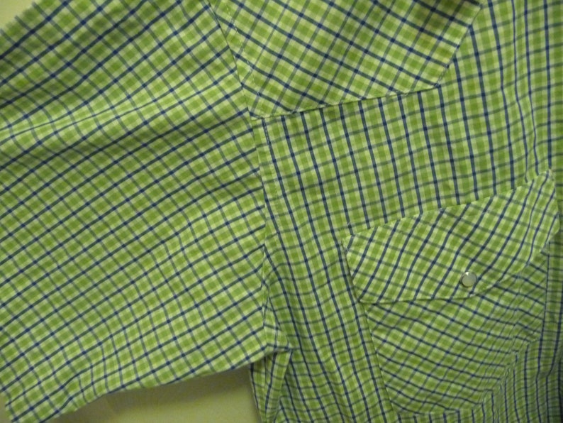 Vintage Wrangler SS men/'s Pearl Snap Western Shirt L 100/% Cotton Dad Shirt Alert !!!
