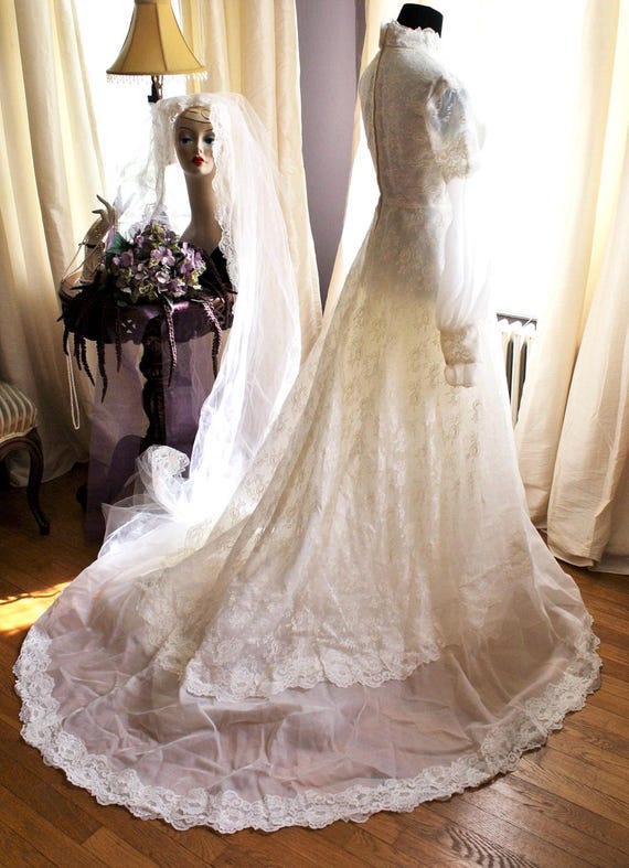 chinese dress ladies Modest Lace Wedding Dress with Queen Anne Neckline Lillian Size 8
