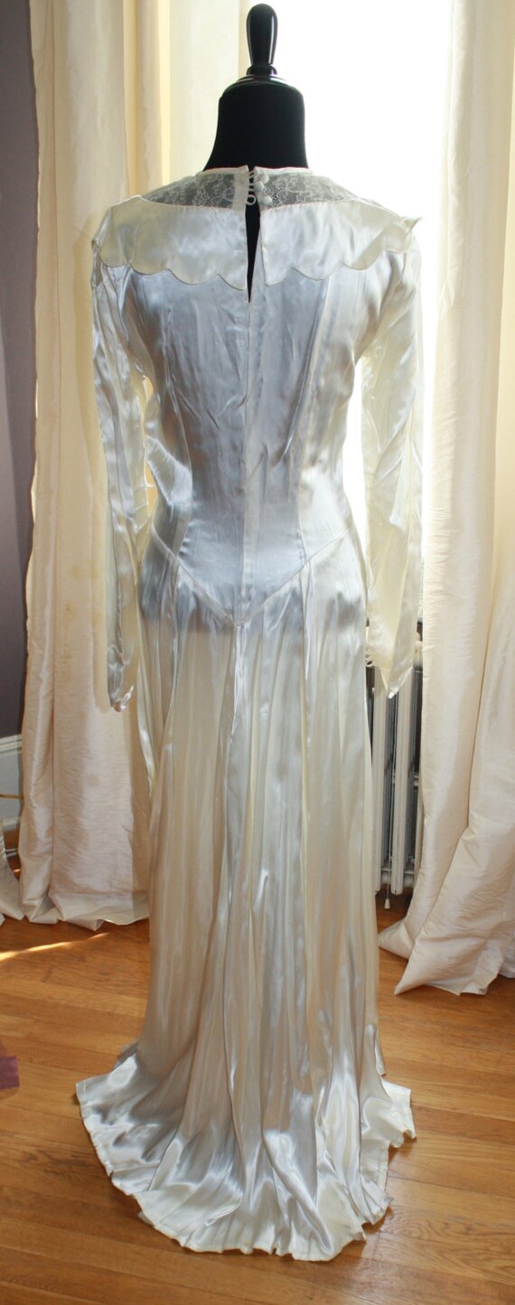 Gown #243 ~ 1940's (c. 1944) Ivory Satin Gown wit… - image 3