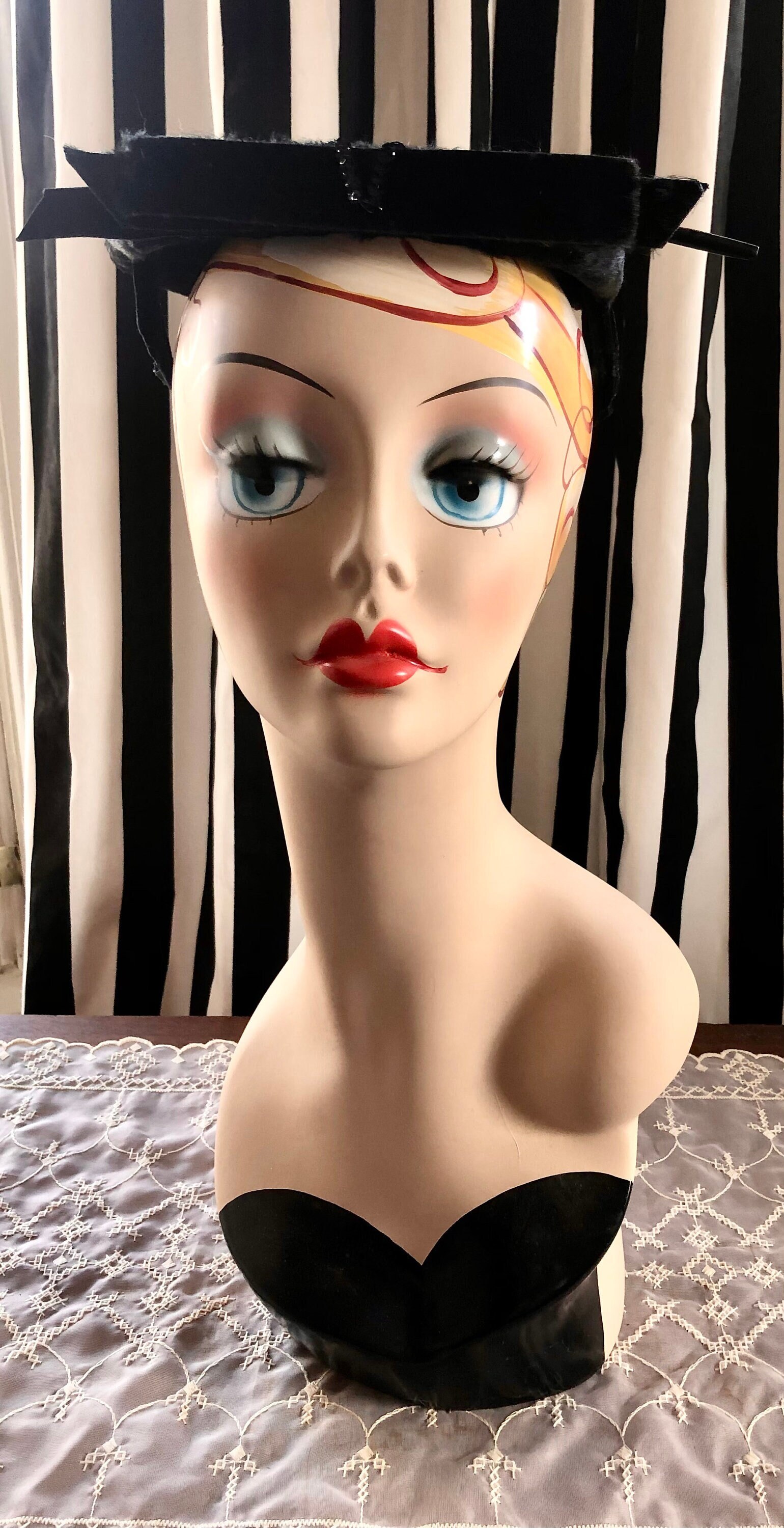 Hat 109 Vintage C.1950's Chic Black Cocktail Hat W/black