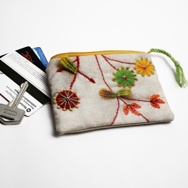 Oatmeal linen and cotton card purse with mixed print and hand embroidered front