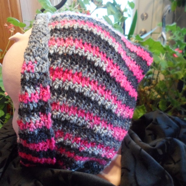 decorative and warm woollen crochet head scarf, fine and versatile from Kroy socks yarn