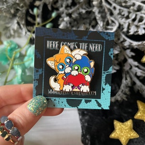 Hedgehog & Friends, Sonic - Hard Enamel Pin