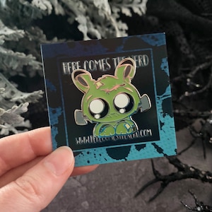 The Bunster, Spooky Bun - Hard Enamel Pin