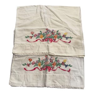 Vtg Hand Embroidered Cotton Pillow Cases Floral & Ribbon Design READ See Photo&#39;s