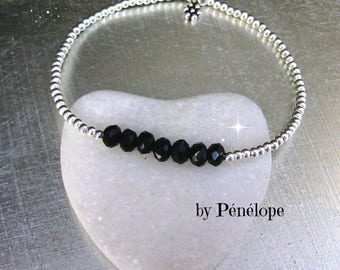Bracelet en argent massif et perles facettées en verre noir