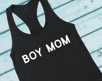 Boy Mom Tank Top / Camiseta sin mangas racerback para mujer / Múltiples opciones de color / Hechas a pedido