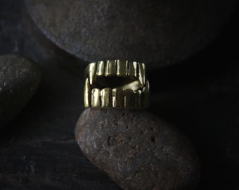 Vampire Fangs Ring Etsy Vampire Fangs Ring Etsy