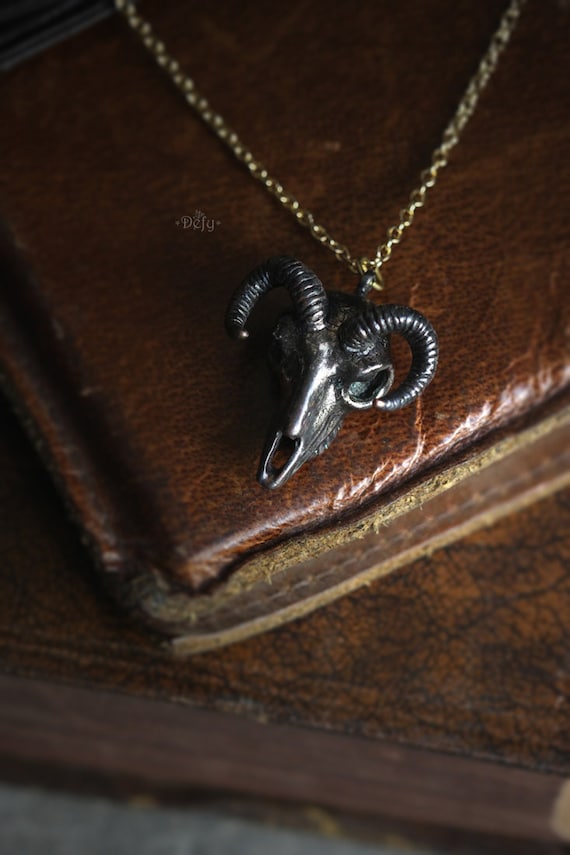 国内で当店のみ REGEN ZONE - Distressed Goat Skull Chain Goat Skull Necklace Stainless Steel | Xenos Jewelry