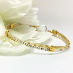 Pulseira de arame cruzado de prata e ouro Pulseira de dois tons