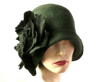 Lilly Dache Pleated Brocade & Green Silk Cloche Hat Lilly Dache Hats for Women on Sale up to 90% Off: Poshmark main image 4