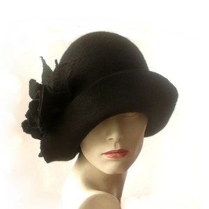 Black felt hat felt Cloche hat felted hat Hat 1920 Hat Art  Black Hat Cloche Victorian 1920's Women's hat roses Downton Abbey hats