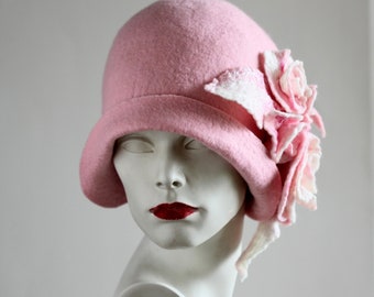 Pink Felt Cloche Hat for Women – Handmade Floral Winter Hat  display picture 3