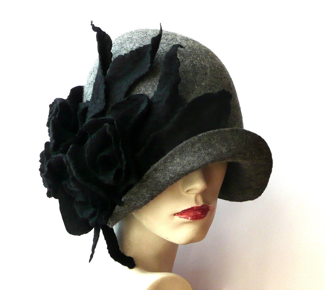 Gray Felted Hat Felt Hat Cloche Hat 1920 Hat Art Gray Hat Cloche Victorian 1920 s Wool Women s Hat Black Roses Felt Hats Etsy