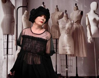 Black veil hat, felted hat,black hat, felt hats, Veil Hat,1920 Hat,Black Hat Cloche, Victorian 1920's, black roses,Black formal hat
