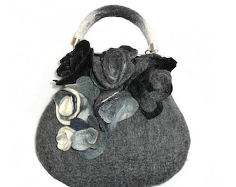 Bolso de fieltro de lana merino hecho a mano - Monedero floral gris