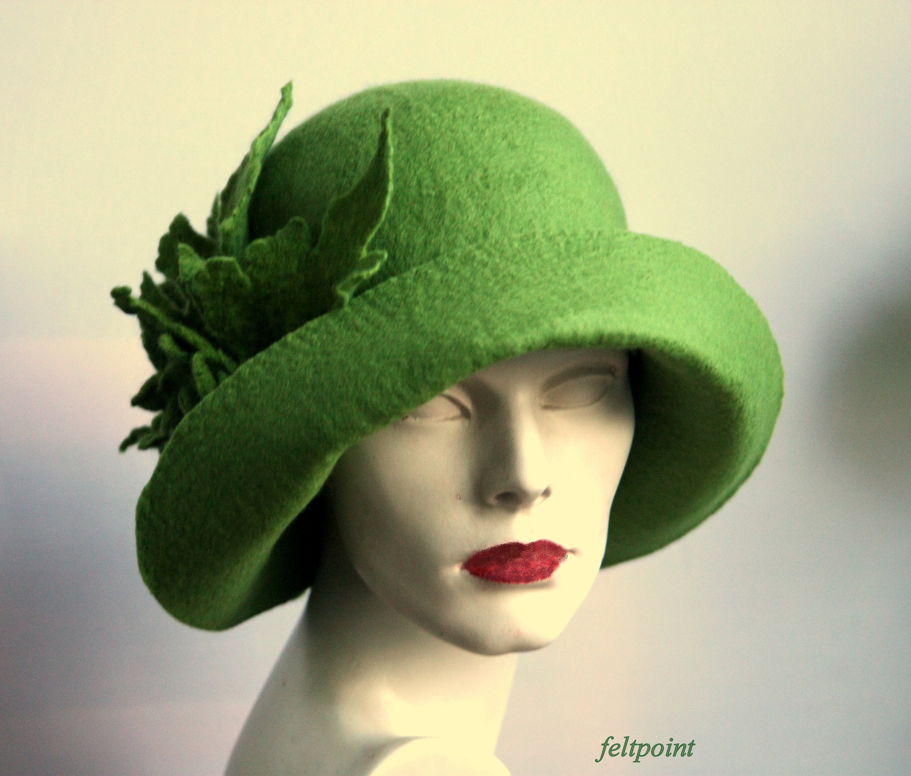 CELINE|PEDORAS (CLOCHE HAT IN FELT (2AUV3749Q 010W)) Green Cloche Hat, Millinery Hat, Felt Hat, Felted Hats,hat