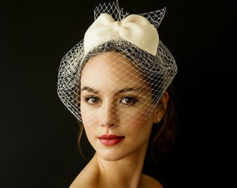 Birdcage Veil Bridal Fascinator – Ivory Felt Wedding Headpiece for modern brides, civil ceremonies, city hall or courthouse weddings