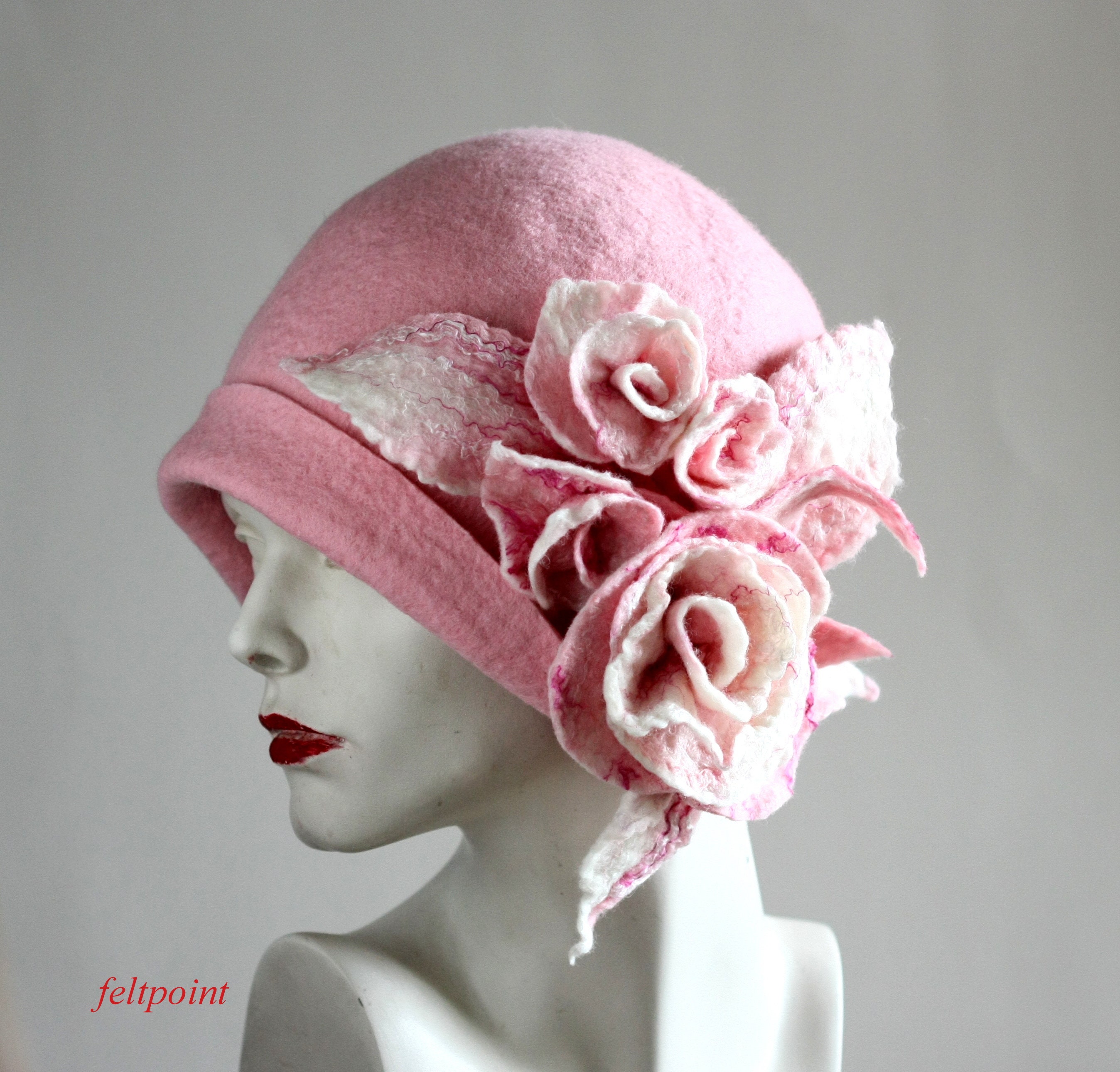 TOSCA Vintage Felt Bubble Hat Forest Green w/ Pink Velour Flower Made in Italy Green Felted Cloche Hat With Flower, 1920s Flapper Style - Etsy main image 4