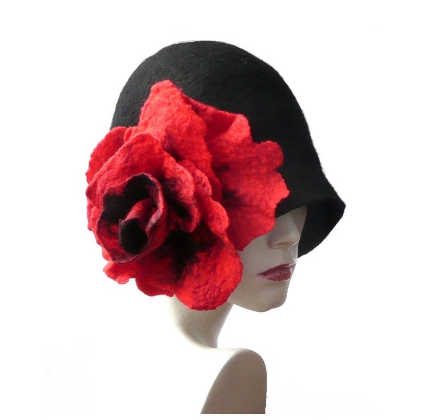 Black Felted Cloche Hat With Red Rose - 1920s Flapper Style 