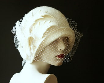 Wedding hat. Veiling hat. White cloche hat with veil
