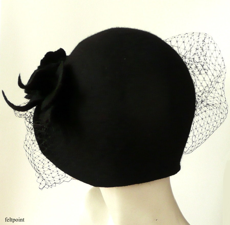 Giovannio Black Wool Felt Cloche Hat Rosette Veil Church Derby Formal Gatsby CROWN GUIDE 1920s Gatsby Church Cloche Derby Hats for Women  main image 2