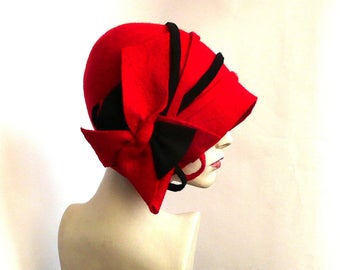 Red Felt Cloche Hat With Black Accent - Handmade 1920s Style  display picture 1