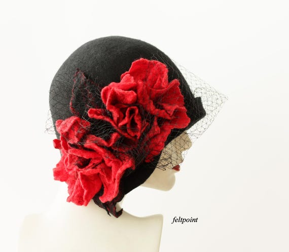 Cappello A Campana In Lana Con Motivo Floreale Anni '20 - Accessorio Invernale Elegante Per Donna